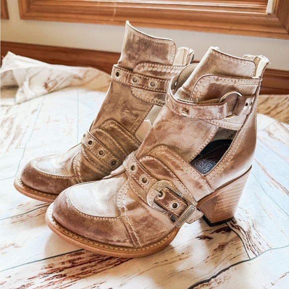 Freebird by Steven Shoes - ⚡️FREEBIRD SONOMA BOOTIE
